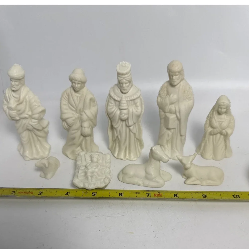 Unbranded Nativity Set 9 Piece Cream White Christmas Figurines Excellent Small